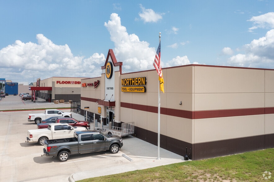 18780 US-59, Humble, TX à vendre - Photo principale – Image 2 sur 9