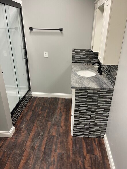 7032 N Dixie Dr, Dayton, OH à louer - Photo de l’immeuble – Image 3 sur 26