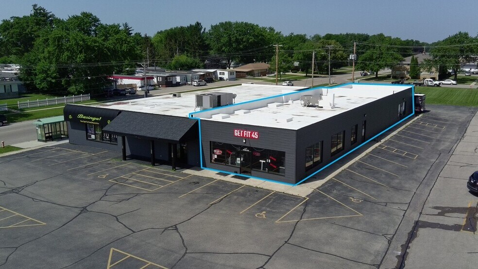 1944 Center Ave, Janesville, WI à vendre - Photo de l’immeuble – Image 1 sur 12