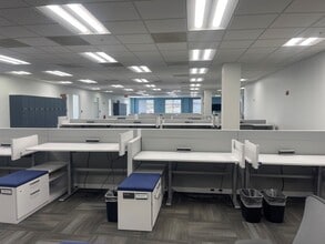 140 Eastshore Dr, Glen Allen, VA à louer Photo de l’immeuble– Image 2 sur 5