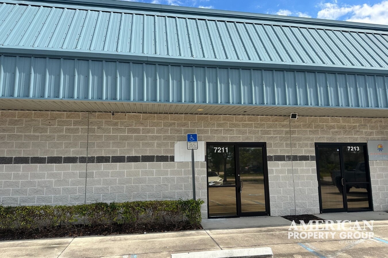 7203-7217 21st St E, Sarasota, FL 34243 - Lot 7211 -  - Photo intérieure - Image 1 of 5