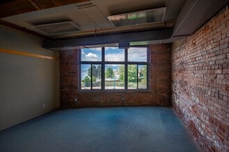 191-195 Alexander St, Vancouver, BC à louer Photo intérieure– Image 2 sur 5