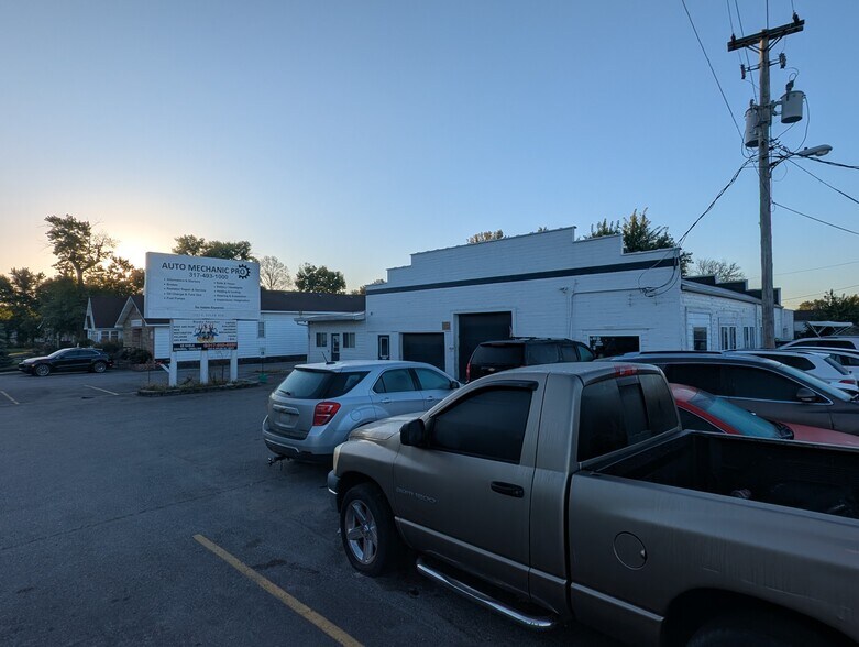 1523 E Epler Ave, Indianapolis, IN à vendre - Photo de l’immeuble – Image 3 sur 5