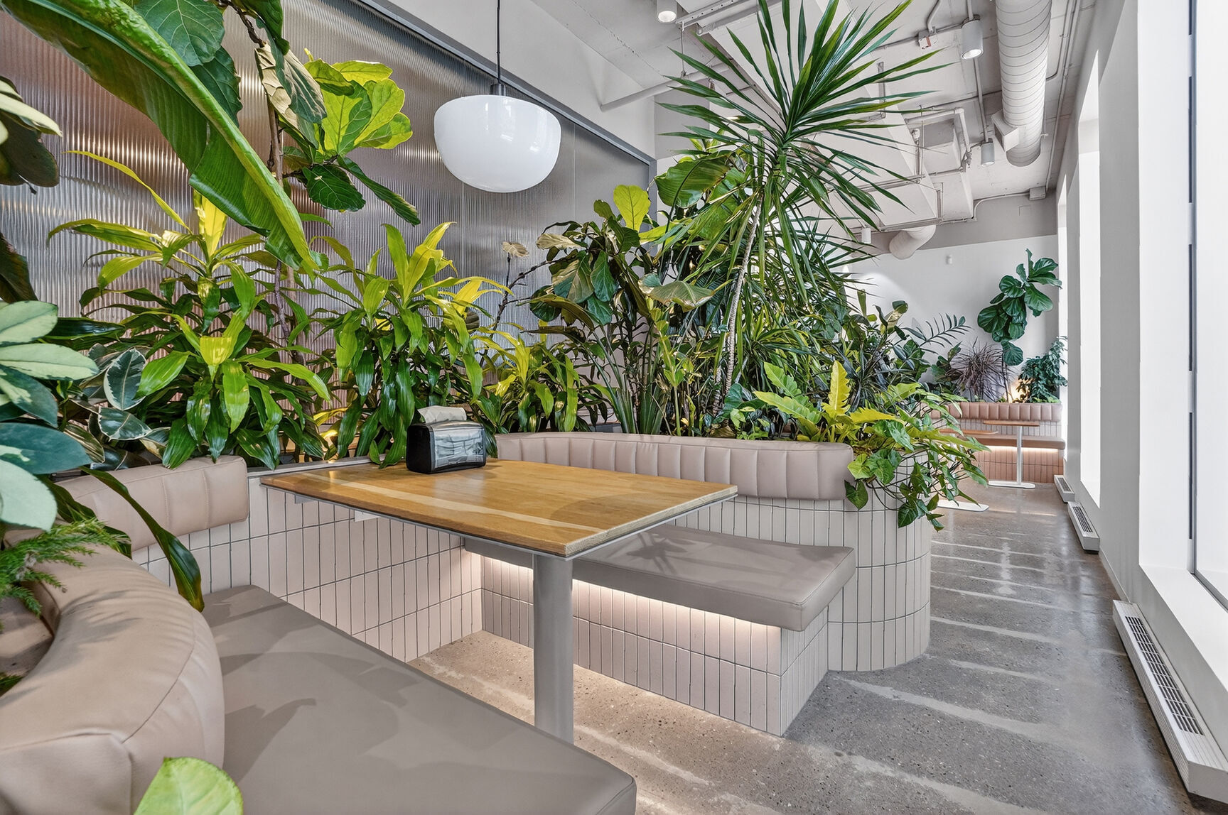 385 Viger Avenue W Humaniti, Montréal, QC à louer Photo intérieure– Image 1 sur 8