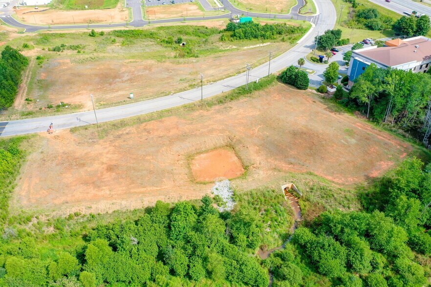 Grandview Drive, Simpsonville, SC à vendre - Aérien – Image 1 sur 13