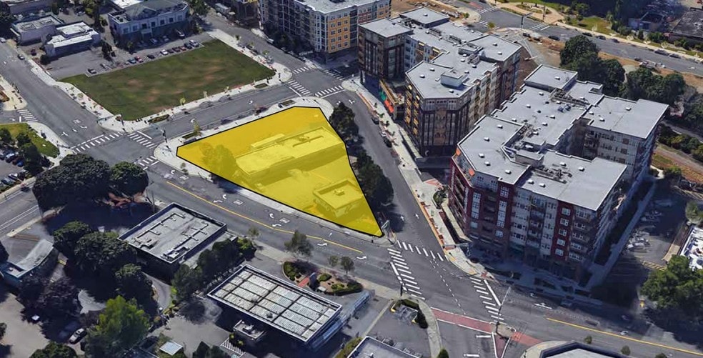 16001-16500 NE Redmond Way, Redmond, WA à louer - Photo principale – Image 2 sur 2