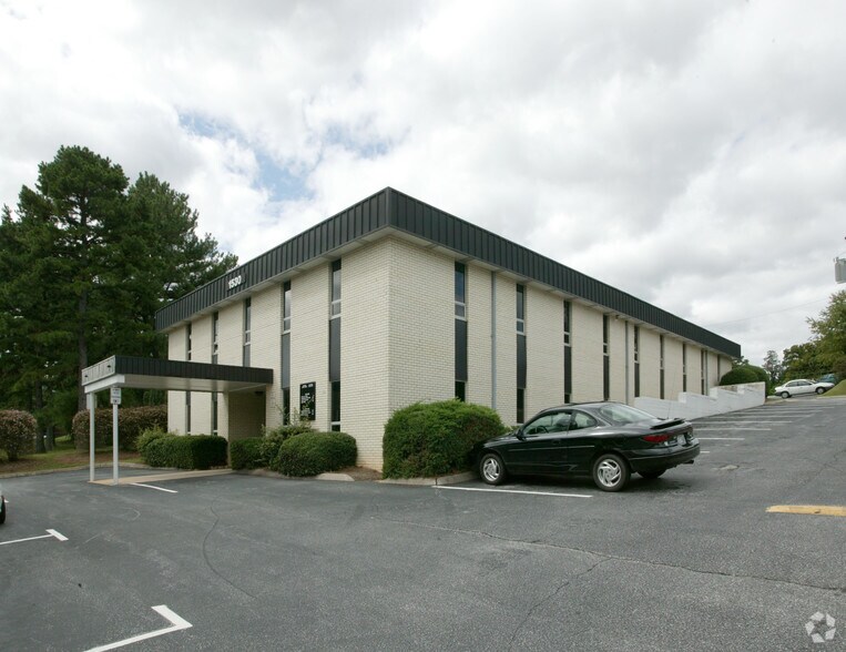 1530 Martin St, Winston-Salem, NC à louer - Photo de l’immeuble – Image 2 sur 13