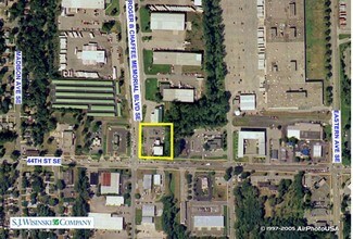 4398 Roger B Chaffee Mem Dr SE, Grand Rapids, MI - Vue aérienne  vue de carte