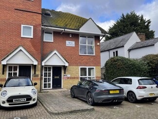 Plus de détails pour 4 Priory Court, Tuscam Way, Camberley - Bureau à vendre