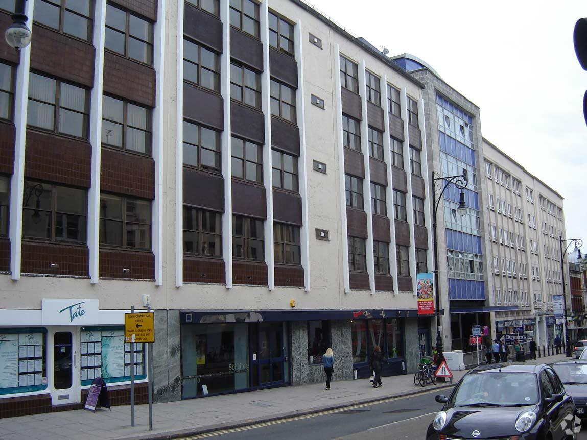 96-99 Queens Rd, Brighton à louer Photo principale– Image 1 sur 3