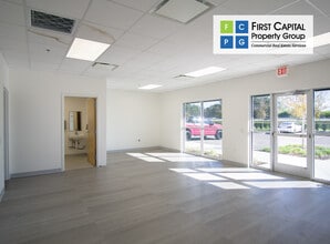 7906 Kingspointe Pky, Orlando, FL à louer Photo intérieure– Image 2 sur 2