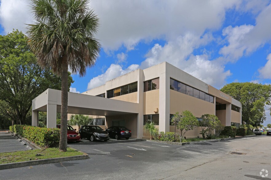 4524 Gun Club Rd, West Palm Beach, FL à vendre - Photo de l’immeuble – Image 1 sur 8