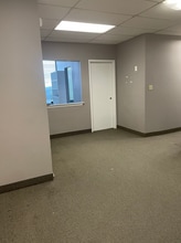 1315 Finch Ave W, Toronto, ON à louer Photo intérieure– Image 1 sur 4