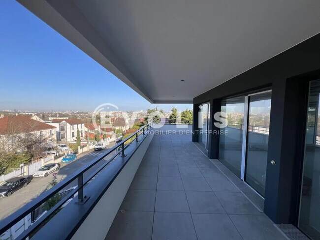 Plus de détails pour Bureau à louer