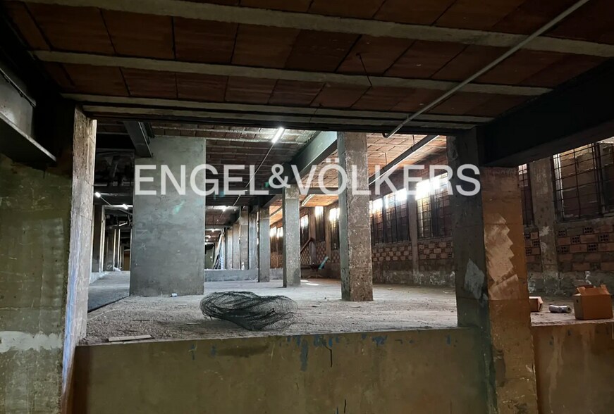 View Photo