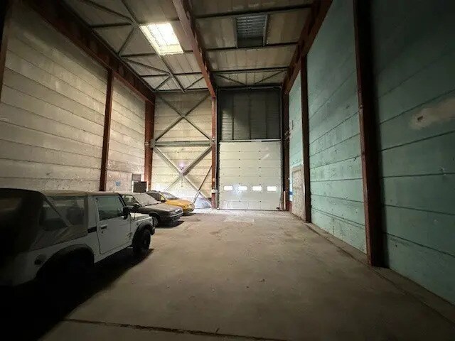 Local d’activités dans Chalon-sur-Saône à louer - Photo intérieure – Image 2 sur 4