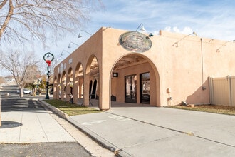 443 Nevada Way, Boulder City, NV à louer Photo de l’immeuble– Image 1 sur 16
