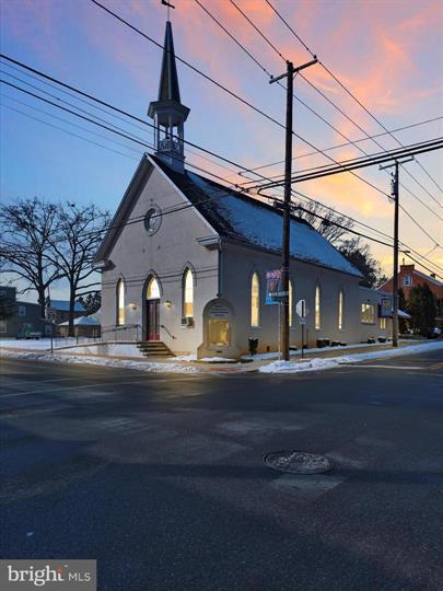 100 New Haven St, Mount Joy, PA à vendre - Photo principale – Image 1 sur 43
