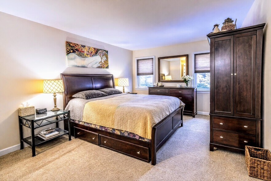 4219 195th St, Flushing, NY à vendre - Photo intérieure – Image 3 sur 5