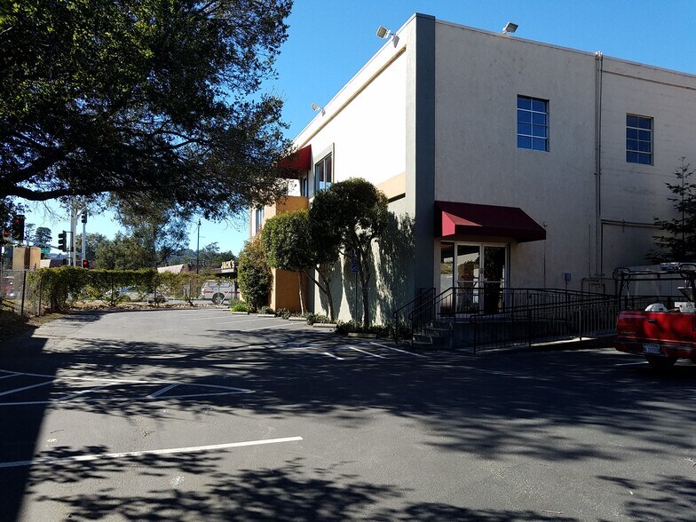 1743-1745 S El Camino Real, San Mateo, CA à louer - Photo de l’immeuble – Image 2 sur 9