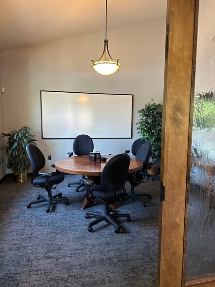 7307 SW Beveland Rd, Tigard, OR à louer - Photo intérieure – Image 2 sur 9