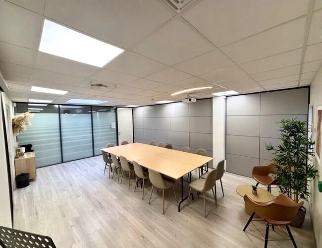 Plus de détails pour 124 Rue Salvador Allendé, Bezons - Bureau à louer