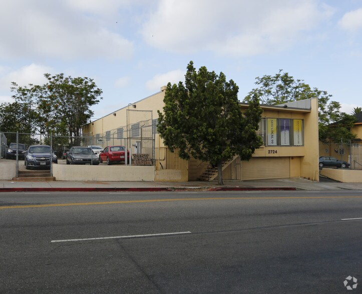 2724 W 8th St, Los Angeles, CA à vendre - Photo principale – Image 1 sur 2