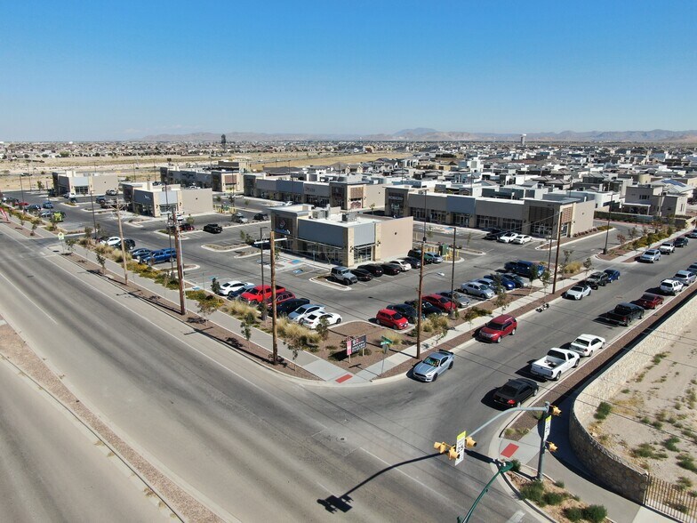 2720 John Hayes St, El Paso, TX à louer - Photo de l’immeuble – Image 3 sur 8