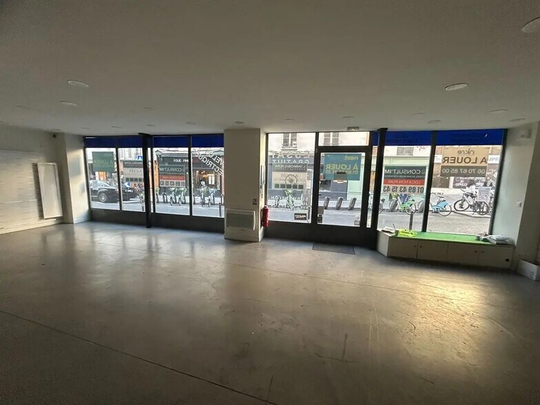 Local commercial dans Paris à louer - Photo de l’immeuble – Image 2 sur 7