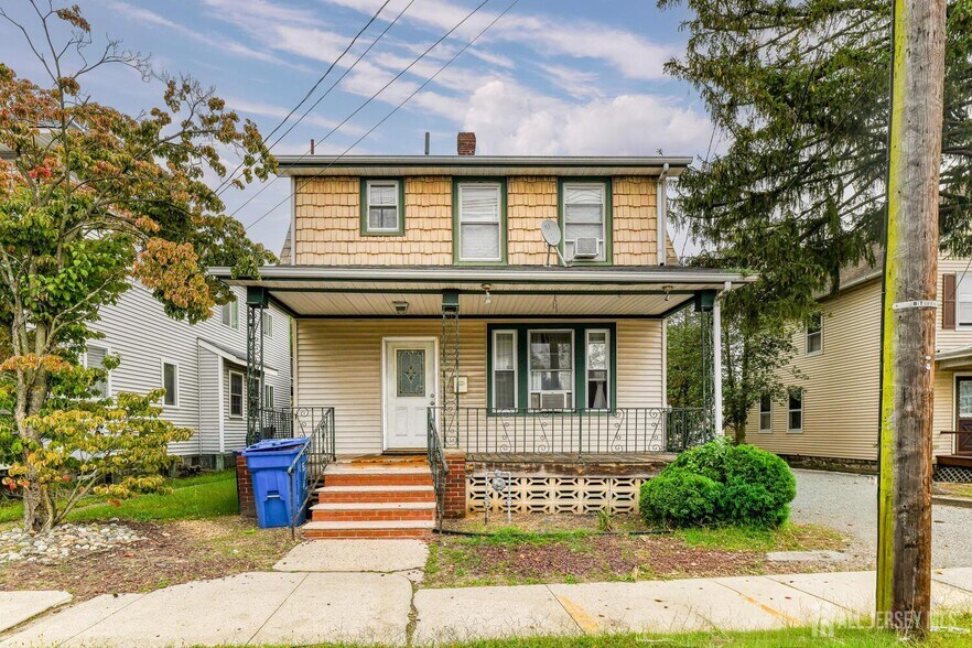 213 S Main St, Milltown, NJ à vendre - Photo de l’immeuble – Image 3 sur 16