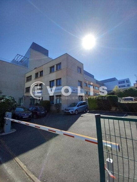 80 Rue Pierre Sémard, Châtillon à louer - Photo de l’immeuble – Image 1 sur 9