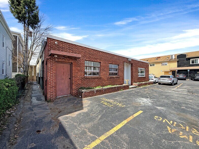64 Dewey St, Worcester, MA à vendre - Photo de l’immeuble – Image 3 sur 38