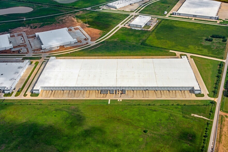 2193 Discovery Hills Pky, Brookshire, TX à louer - Photo de l’immeuble – Image 3 sur 6