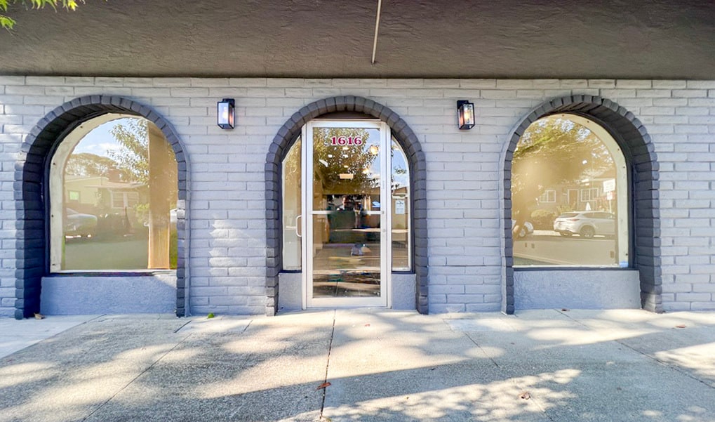 1616 Alhambra Ave, Martinez, CA à louer Photo intérieure– Image 1 sur 12
