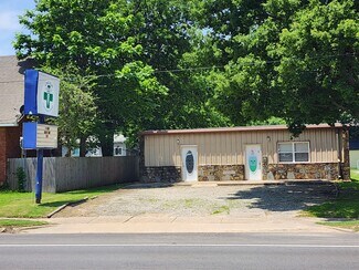 Plus de détails pour 312 N Broadway St, Checotah, OK - Bureau à vendre