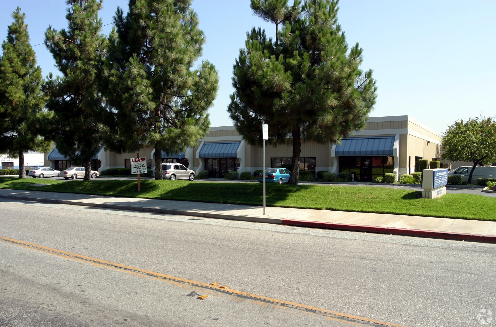 1820-1828 Stone Ave, San Jose, CA à louer Photo de l’immeuble– Image 1 sur 5