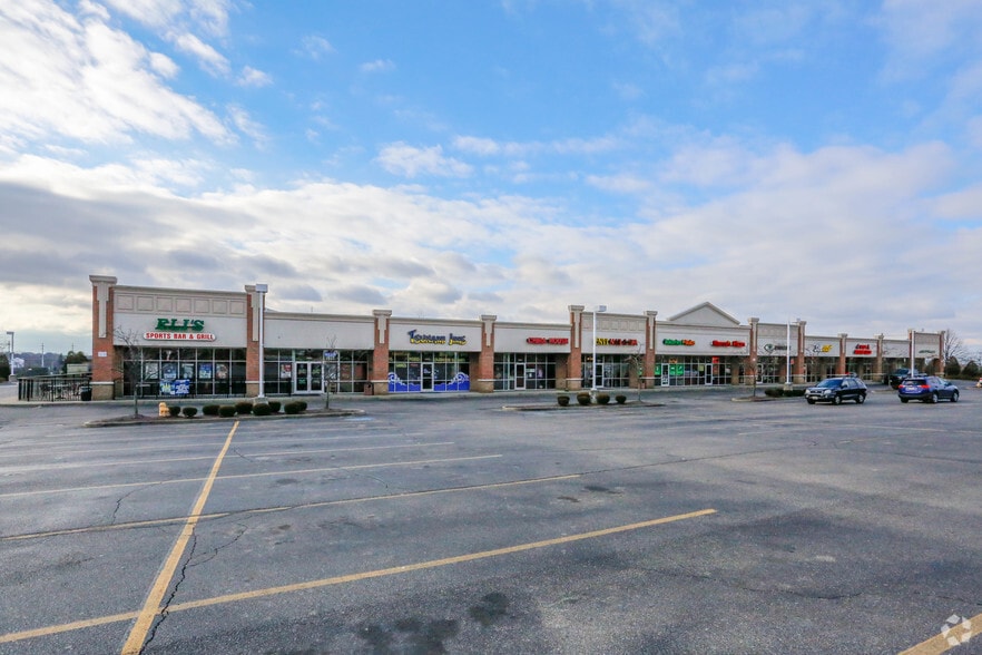 4875-4895 Princeton Rd, West Chester, OH à louer - Photo de l’immeuble – Image 3 sur 3