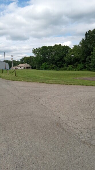 100 Jamison St, Beaver Falls, PA à vendre - Autre – Image 2 sur 10
