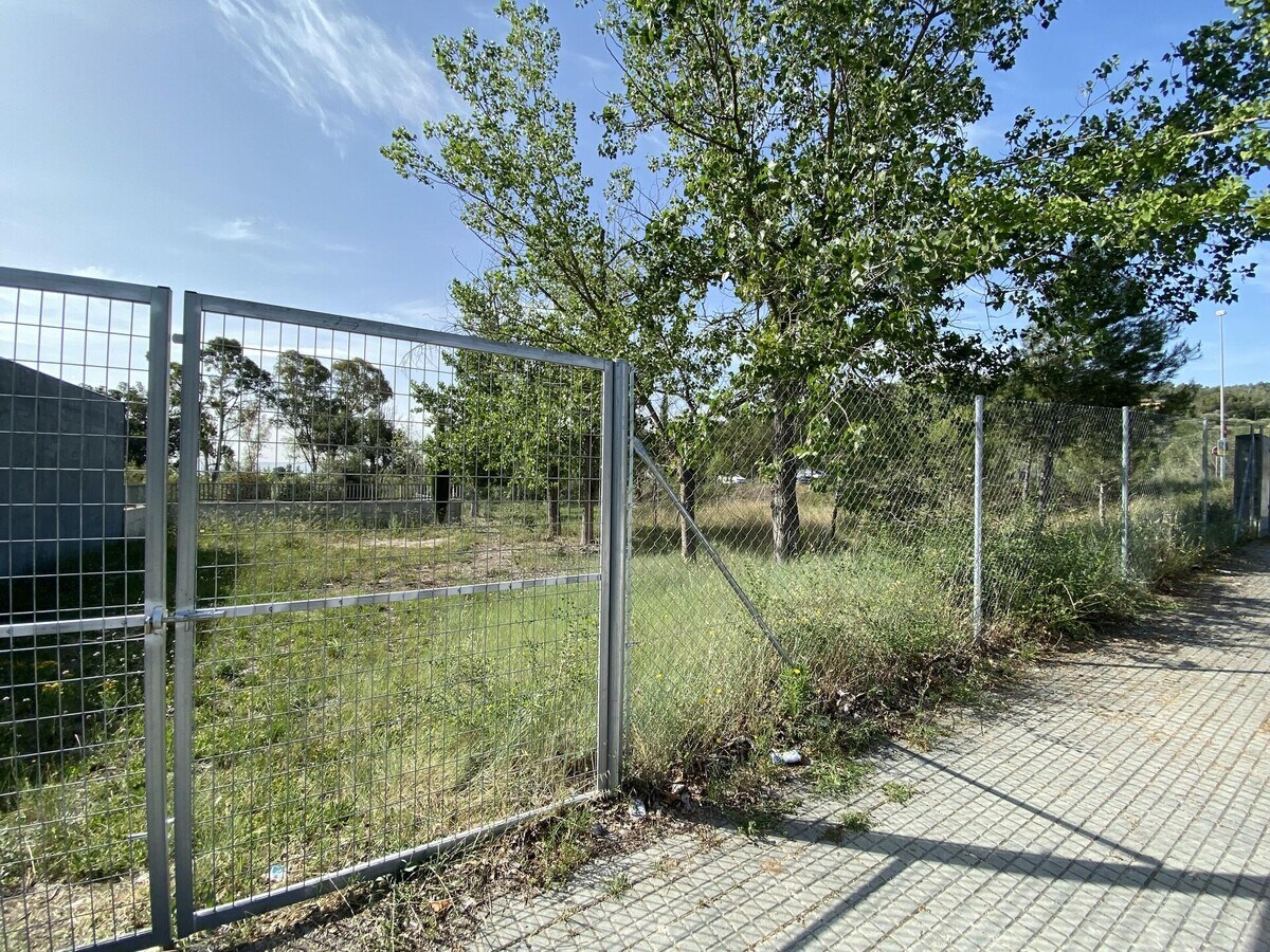 View Photo