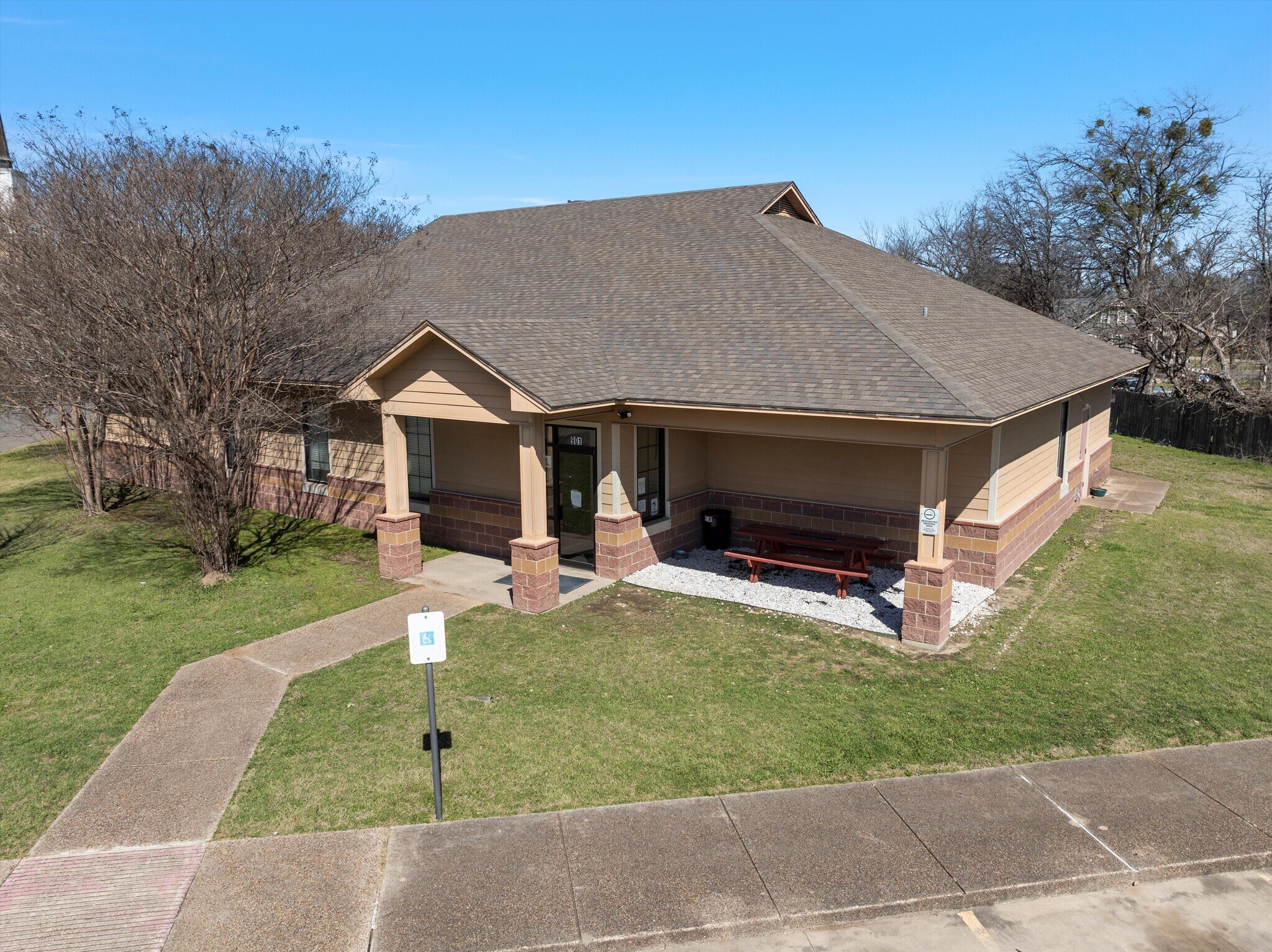 901 Ashleman St, Bellmead, TX à vendre Photo de l’immeuble– Image 1 sur 1