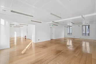 46 Rue De Lille, Paris à vendre Photo intérieure– Image 1 sur 5