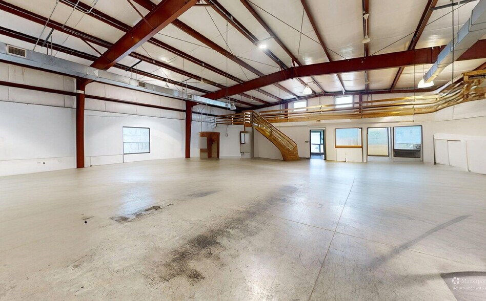 5235 Commerce Cir, Indianapolis, IN à louer - Photo intérieure – Image 3 sur 3