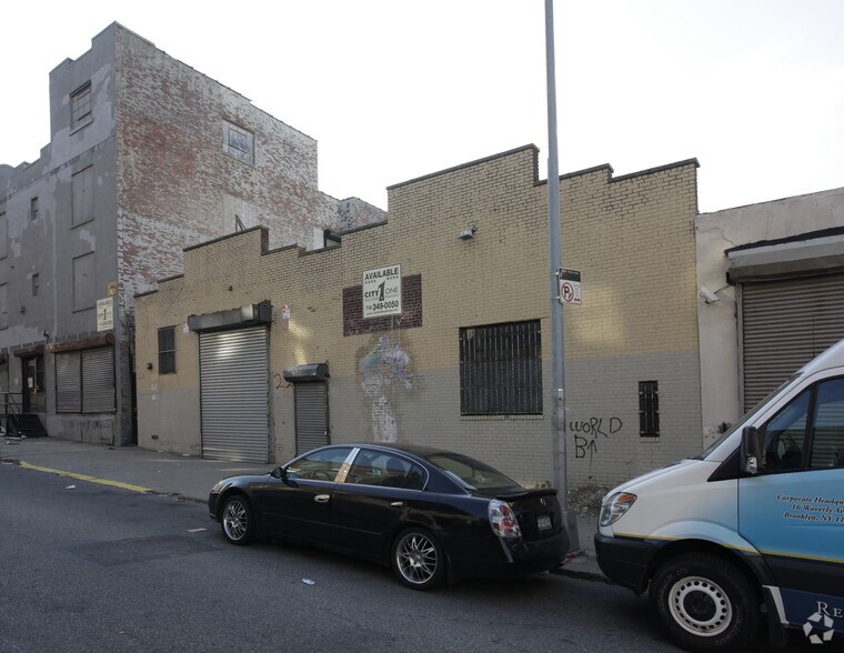 22 Waverly Ave, Brooklyn, NY à louer - Photo principale – Image 1 sur 5