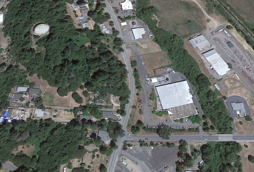 300 E Hill Rd, Willits, CA à vendre - Autre – Image 1 sur 2
