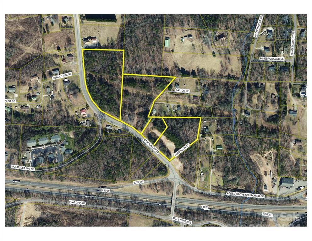 1403 Carolina St SE, Valdese, NC à vendre Photo principale– Image 1 sur 6