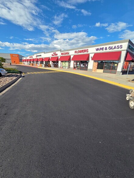 16728 E Smoky Hill Rd, Centennial, CO à louer - Photo de l’immeuble – Image 2 sur 5