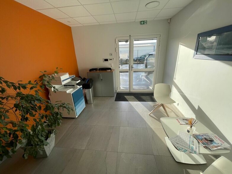11 Rue Louis Pasteur, Treillières à vendre - Hall d’entrée – Image 3 sur 10