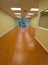 5-192 Skyline Plz, Daly City, CA à louer Photo intérieure– Image 2 sur 6