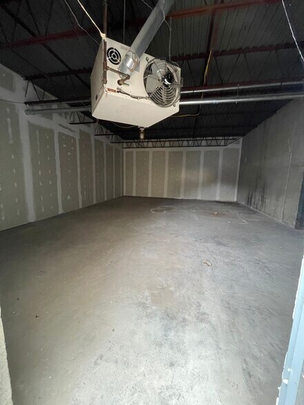 591 Middle Tpke, Storrs Mansfield, CT à louer - Photo intérieure – Image 3 sur 27