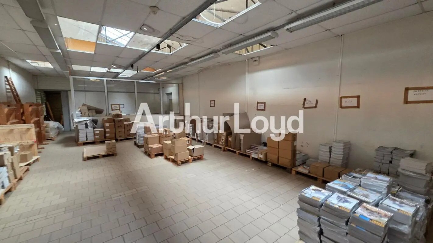 Local d'activités dans Saint-Martin-des-Entrées à vendre Photo intérieure– Image 1 sur 4